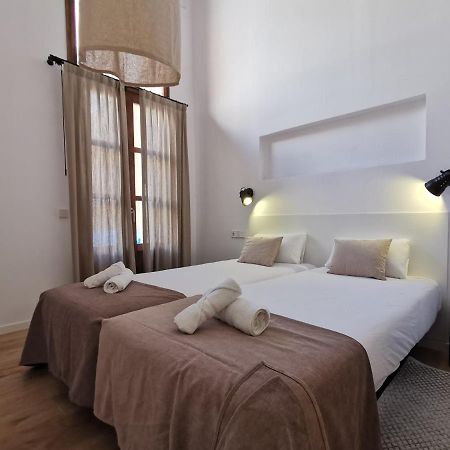 ClassBedroom Port Ramblas Barcelona Exteriör bild