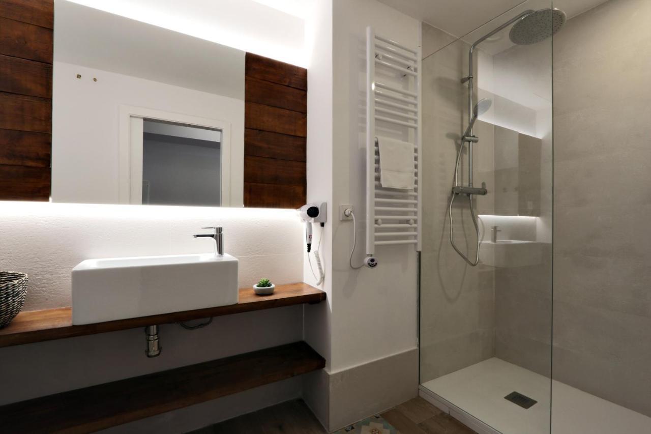 ClassBedroom Port Ramblas Barcelona Exteriör bild