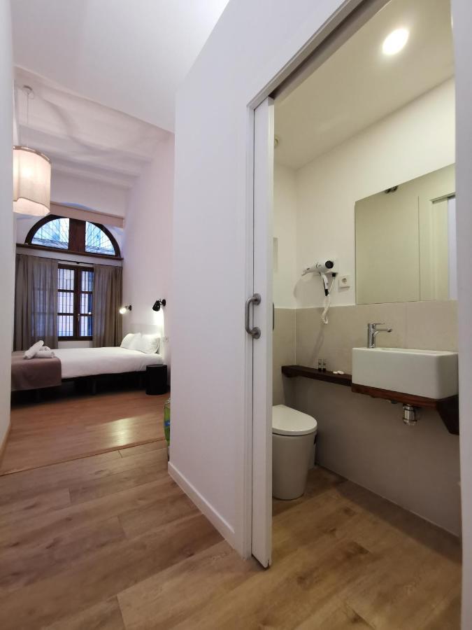 ClassBedroom Port Ramblas Barcelona Exteriör bild